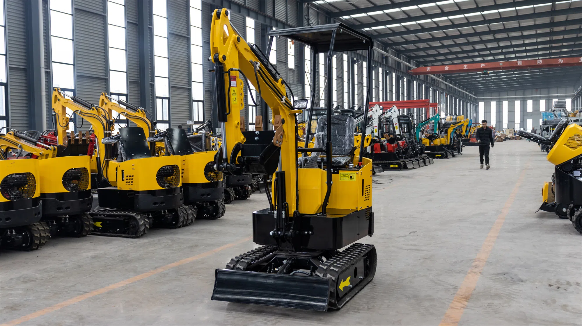 Hightop HT10B Mini Excavator 1 Ton With Imported Components Images-hightop.webp