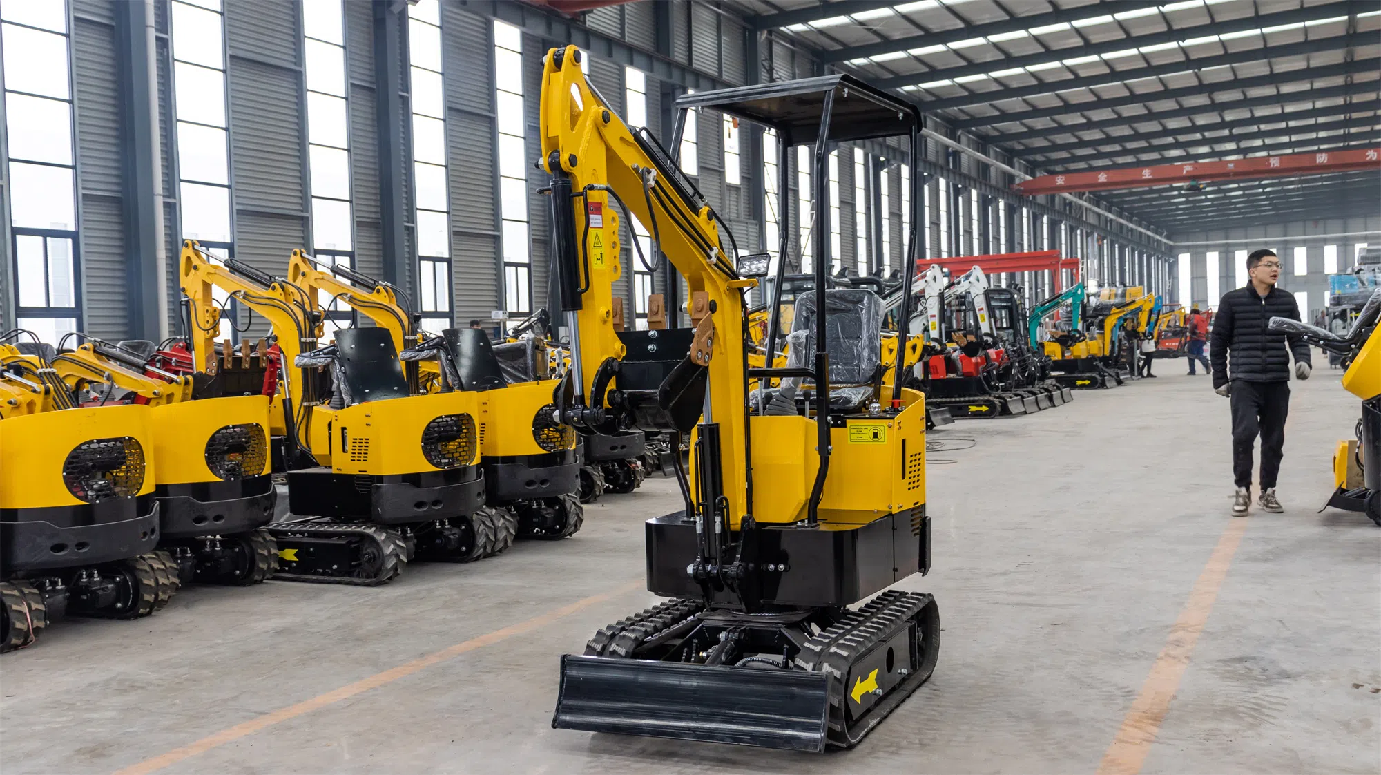 Hightop HT10B Mini Excavator 1 Ton With Imported Components Images-hightop.webp